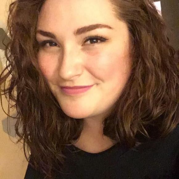 Meet your Posher, Olivia - Picture 1 of 1